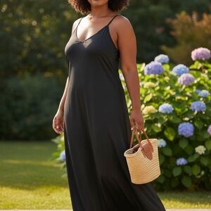 Elegant Black Maxi Dress